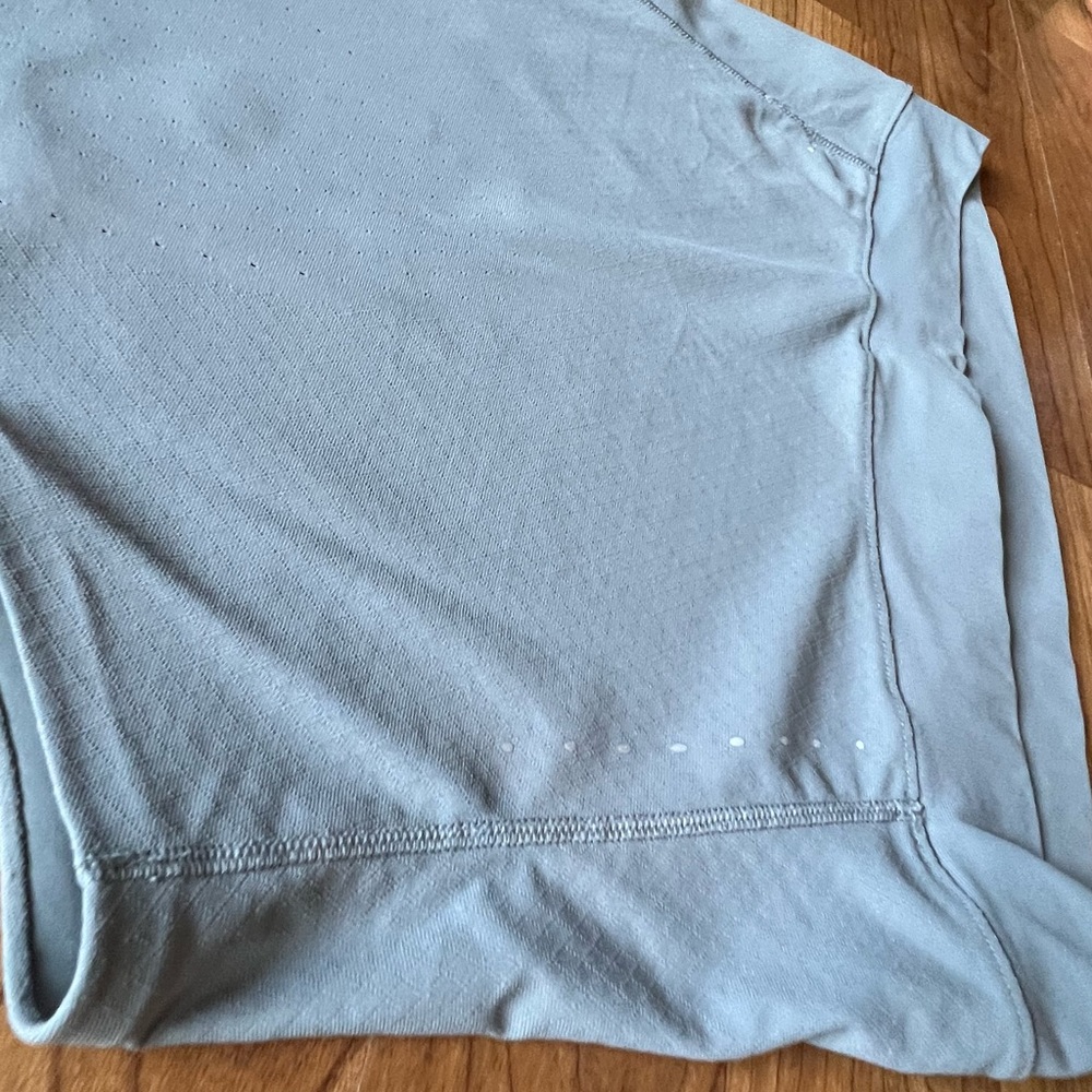 Lululemon In Focus Running Top - Picture 5 of 6